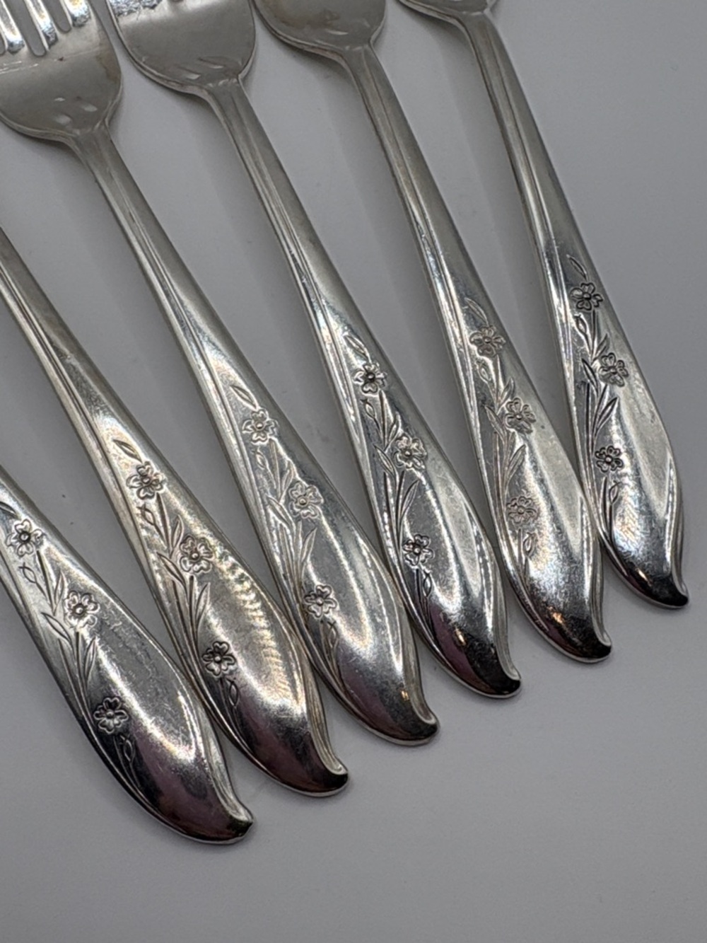 Vintage Silver Plated 1950s Dinner Forks - Set of 6 Roger’s Brothers - Picture 2 of 6